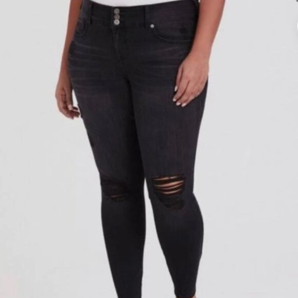 TORRID Premium Distressed Jeggings in Black Size 18R/2X - Picture 1 of 9
